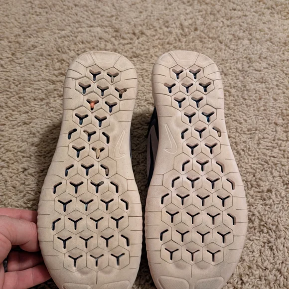 Nike Free Run 2018 Blue and Gray Running Shoes - Picture 4 of 5